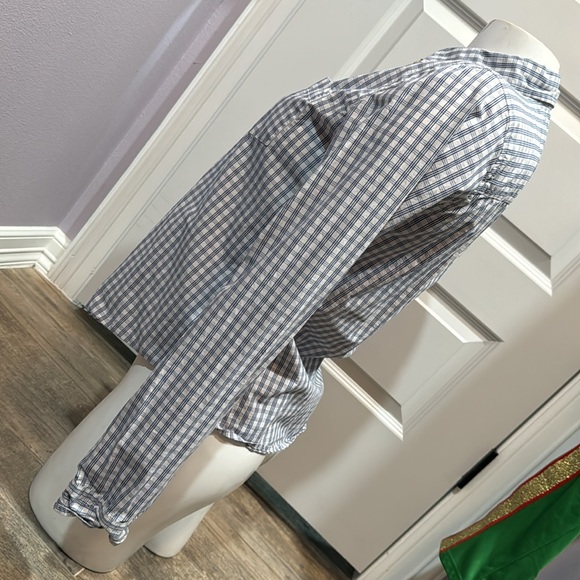 A&F buttoned shirt - Picture 3 of 4